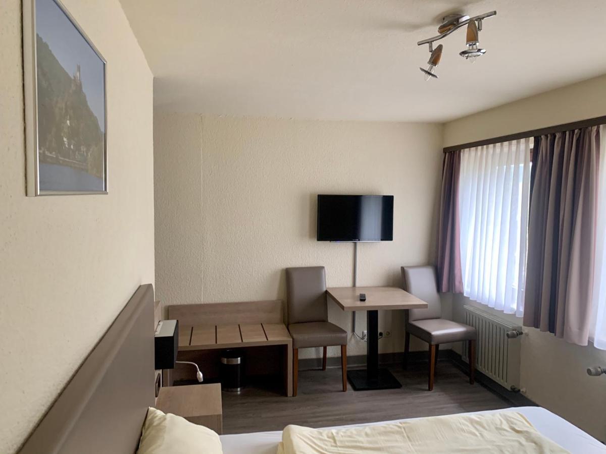 Hotel Montag ザンクト・ゴアー エクステリア 写真
